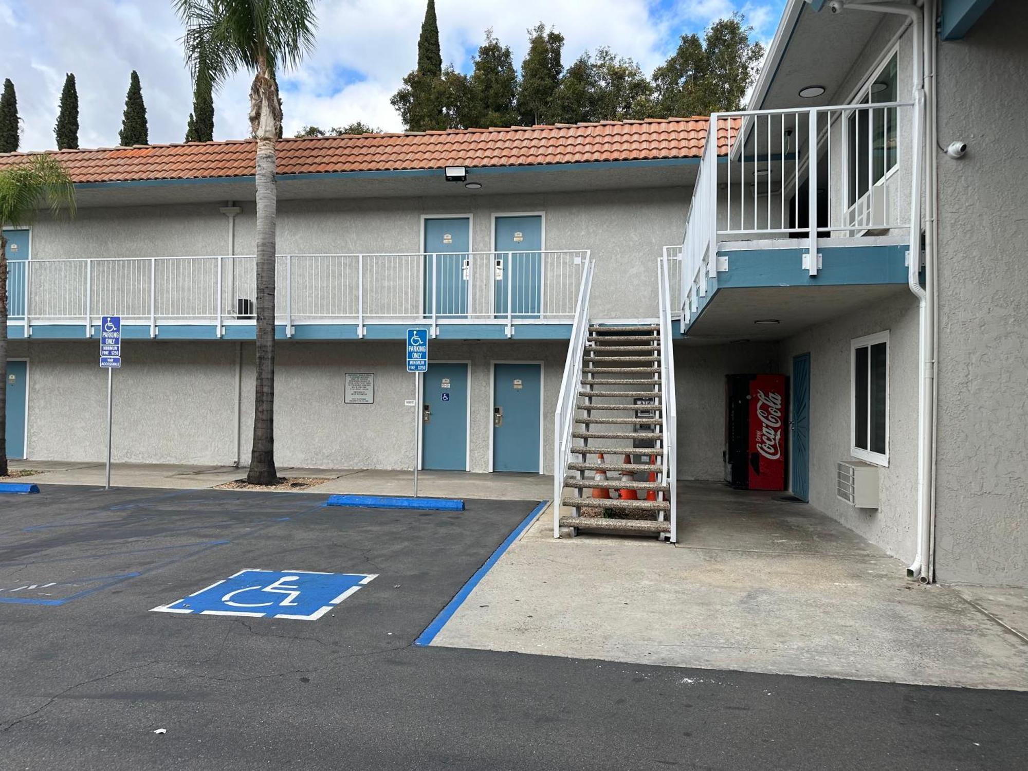 Villa Inn Anaheim Exterior foto